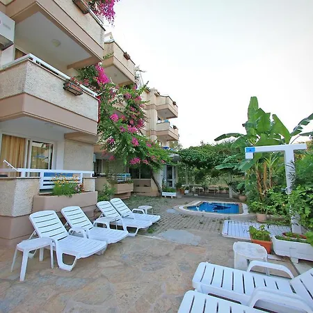 Apart-hotel Erdenhan 3*