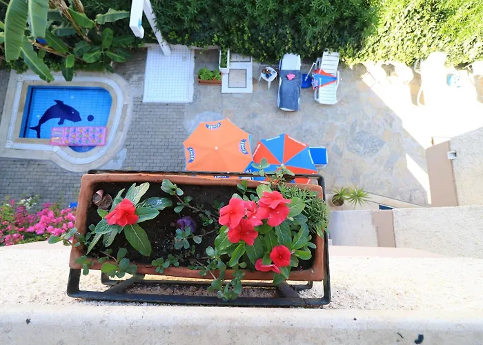 アパートホテル Erdenhan 3*