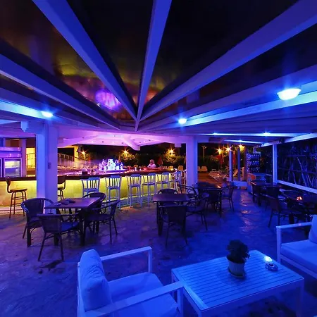 Hotel de apartamente Erdenhan 3*