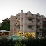 Aparthotel Erdenhan 3*