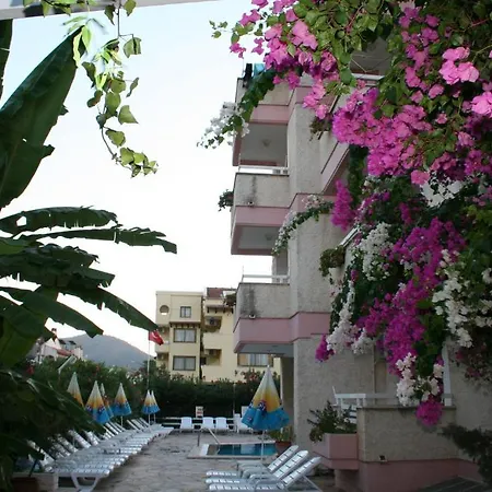 Erdenhan Aparthotel 3*