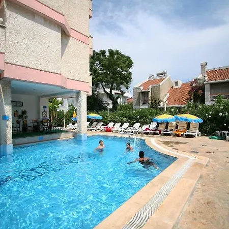 Erdenhan Aparthotel 3*