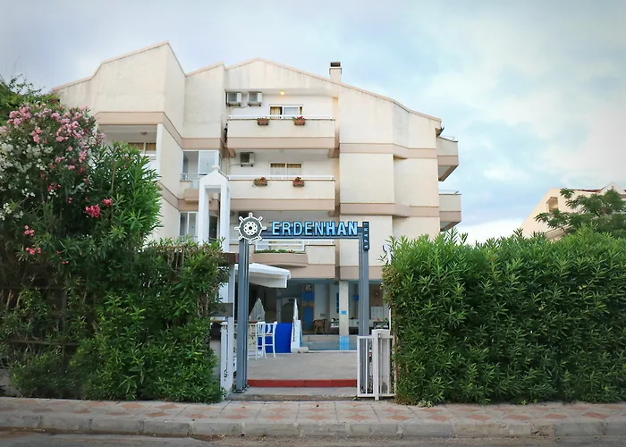 Ξενοδοχείο με διαμερίσματα Erdenhan 3*