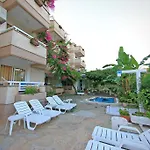 Hotel de apartamente Erdenhan 3*